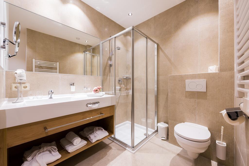 Bischoferhaus Apartment Serfaus Phòng bức ảnh